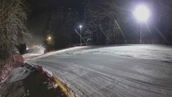 Prostřední část sjezdovky a snowpark