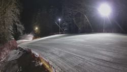 Prostřední část sjezdovky a snowpark