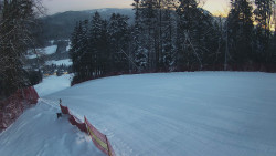 Prostřední část sjezdovky a snowpark