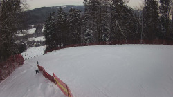 Prostřední část sjezdovky a snowpark