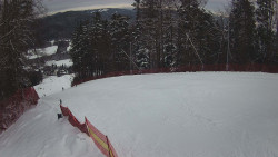 Prostřední část sjezdovky a snowpark