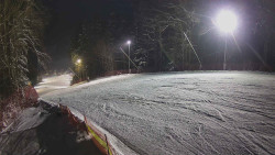 Prostřední část sjezdovky a snowpark