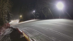 Prostřední část sjezdovky a snowpark