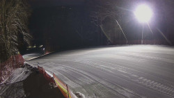 Prostřední část sjezdovky a snowpark