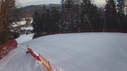 Prostřední část sjezdovky a snowpark