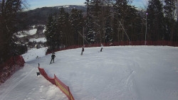 Prostřední část sjezdovky a snowpark