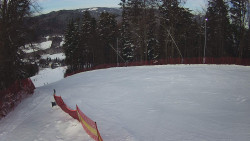 Prostřední část sjezdovky a snowpark