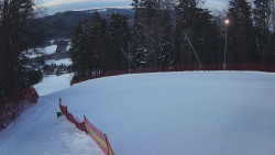 Prostřední část sjezdovky a snowpark