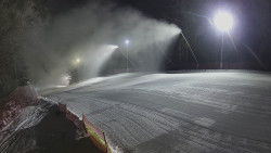 Prostřední část sjezdovky a snowpark