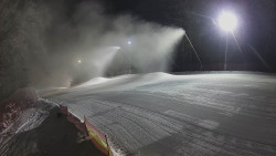 Prostřední část sjezdovky a snowpark