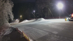 Prostřední část sjezdovky a snowpark