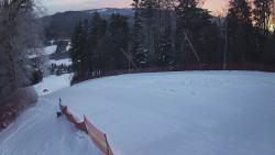 Prostřední část sjezdovky a snowpark