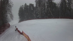 Prostřední část sjezdovky a snowpark
