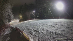 Prostřední část sjezdovky a snowpark