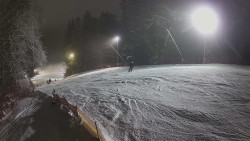 Prostřední část sjezdovky a snowpark