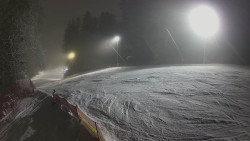 Prostřední část sjezdovky a snowpark
