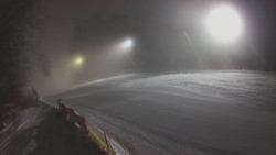 Prostřední část sjezdovky a snowpark