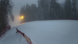 Prostřední část sjezdovky a snowpark