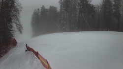 Prostřední část sjezdovky a snowpark