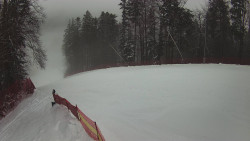 Prostřední část sjezdovky a snowpark