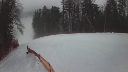 Prostřední část sjezdovky a snowpark