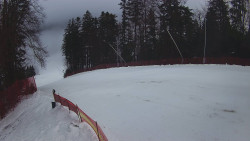 Prostřední část sjezdovky a snowpark