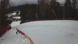 Prostřední část sjezdovky a snowpark