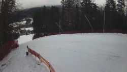 Prostřední část sjezdovky a snowpark