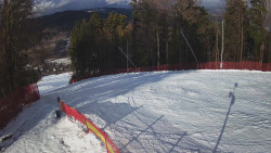 Prostřední část sjezdovky a snowpark