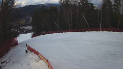 Prostřední část sjezdovky a snowpark