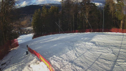 Prostřední část sjezdovky a snowpark