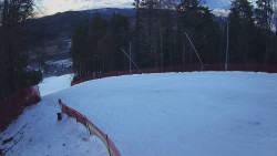 Prostřední část sjezdovky a snowpark