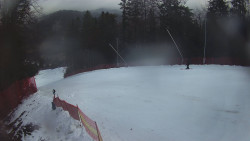 Prostřední část sjezdovky a snowpark