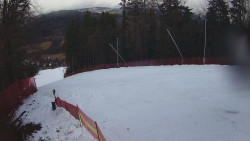 Prostřední část sjezdovky a snowpark