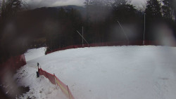 Prostřední část sjezdovky a snowpark