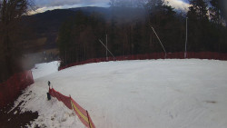 Prostřední část sjezdovky a snowpark