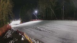 Prostřední část sjezdovky a snowpark