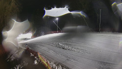 Prostřední část sjezdovky a snowpark