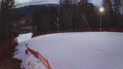 Prostřední část sjezdovky a snowpark