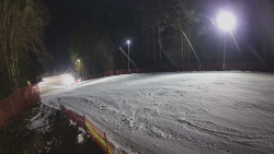 Prostřední část sjezdovky a snowpark