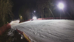 Prostřední část sjezdovky a snowpark