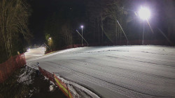 Prostřední část sjezdovky a snowpark