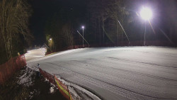 Prostřední část sjezdovky a snowpark