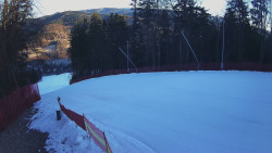 Prostřední část sjezdovky a snowpark