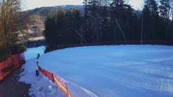 Prostřední část sjezdovky a snowpark