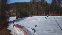 Prostřední část sjezdovky a snowpark