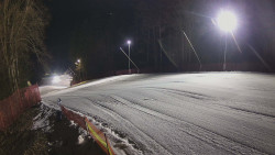 Prostřední část sjezdovky a snowpark