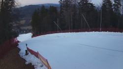 Prostřední část sjezdovky a snowpark