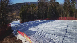 Prostřední část sjezdovky a snowpark