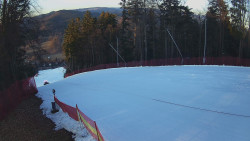 Prostřední část sjezdovky a snowpark